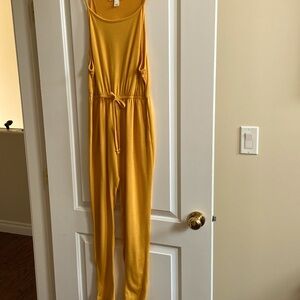 Cute mustard coloured jumpsuit size S